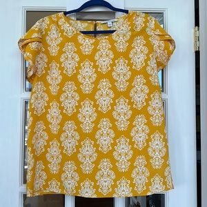 41 Hawthorn yellow short sleeve blouse